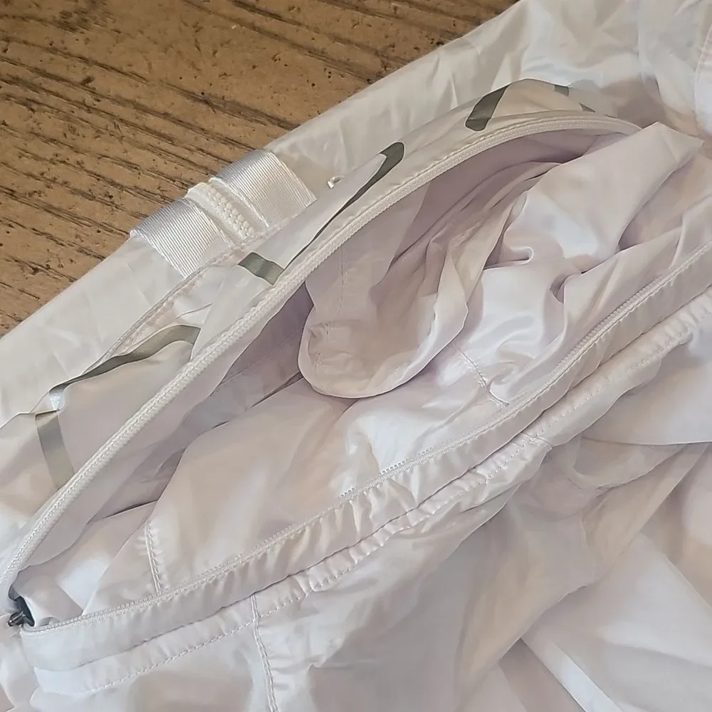 Jordan White Windbreaker Jacket Size M